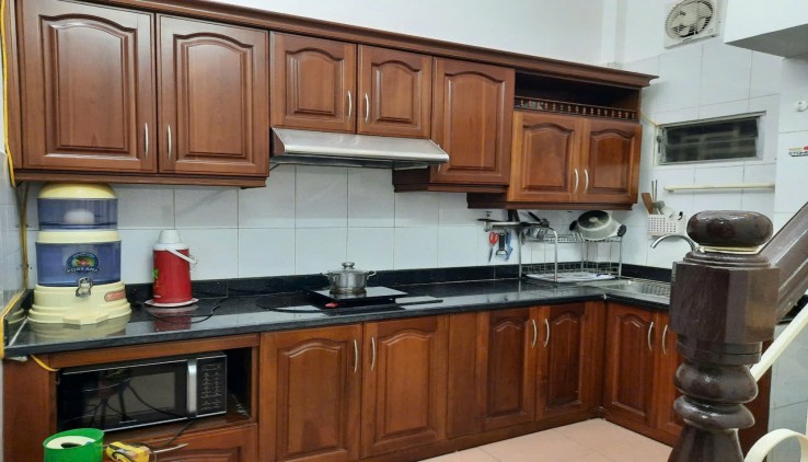 CHO THUÊ NHÀ HÀO NAM 4 TẦNG, 25M2, 2 NGỦ, 13 TRIỆU - FULL ĐỒ - Ở HỘ GĐ, NHÓM 4 NGƯỜI